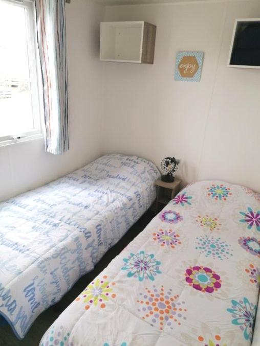 Mobil-home Climatisé 4 personnes camping 5* Lit et mixe Landes Extérieur photo